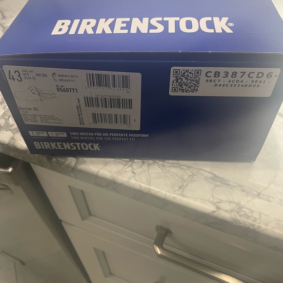 Birkenstock Boston Taupe Size 10. Brand new never worn. Limited availability - Picture 4 of 4